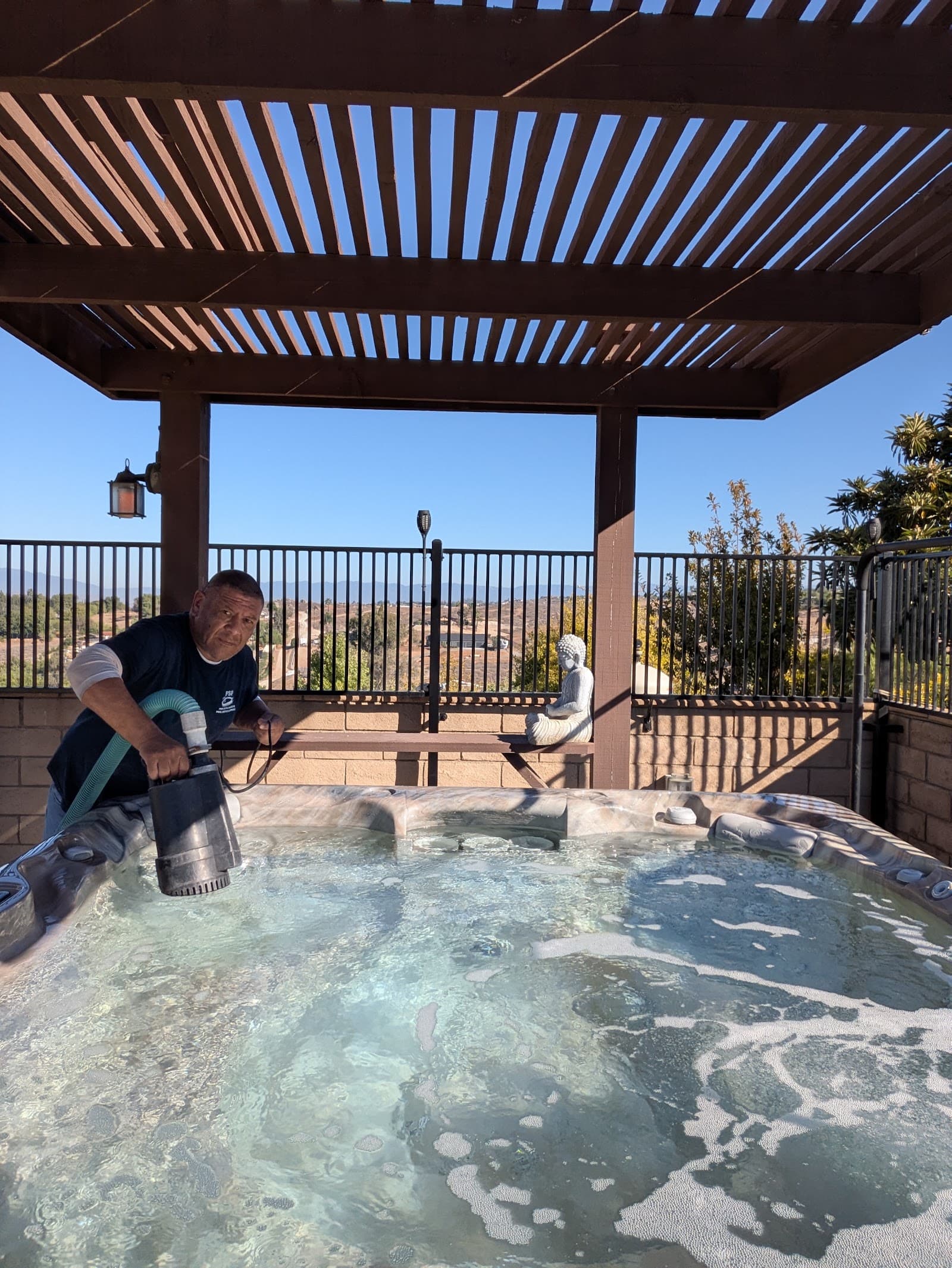 Weekly Pool Cleaning photo 4